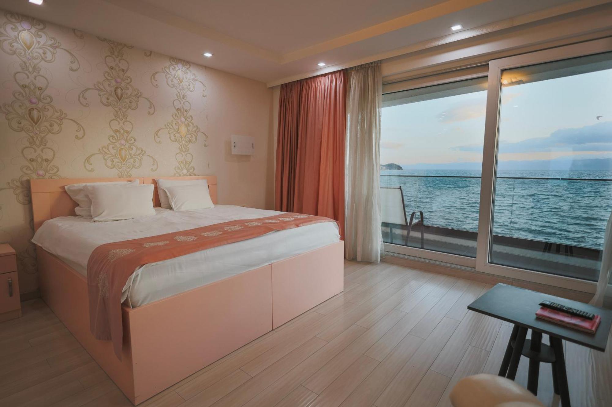 Mr.I Boutique Hotel&Bar Ohrid Extérieur photo